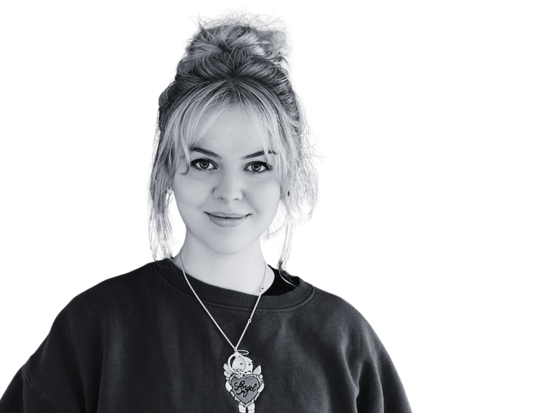 ella headshot bckg b&w